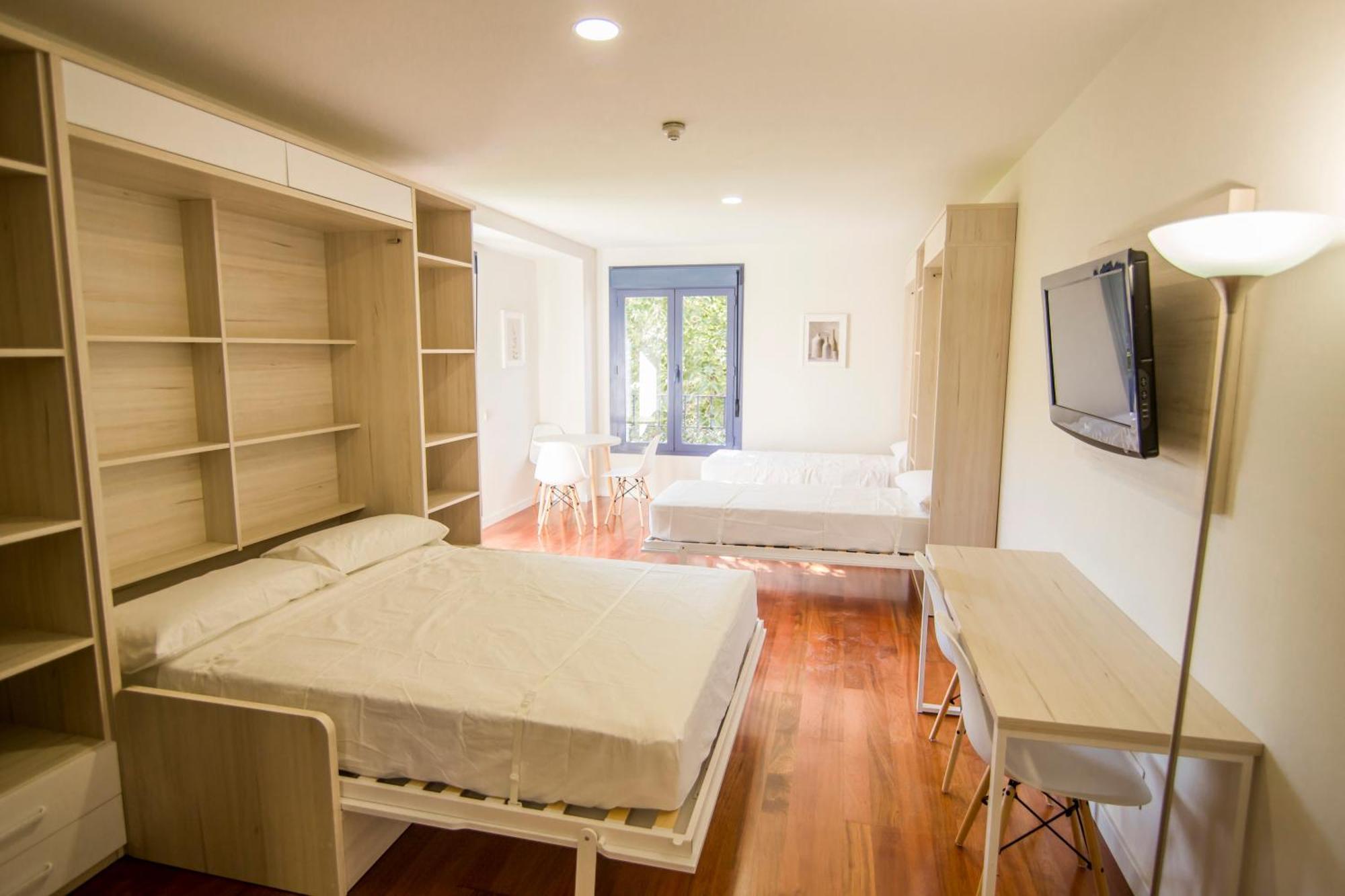 Apartamentos Plaza De Santiago - Estudios Turisticos - 1 Llave Pinto Kültér fotó