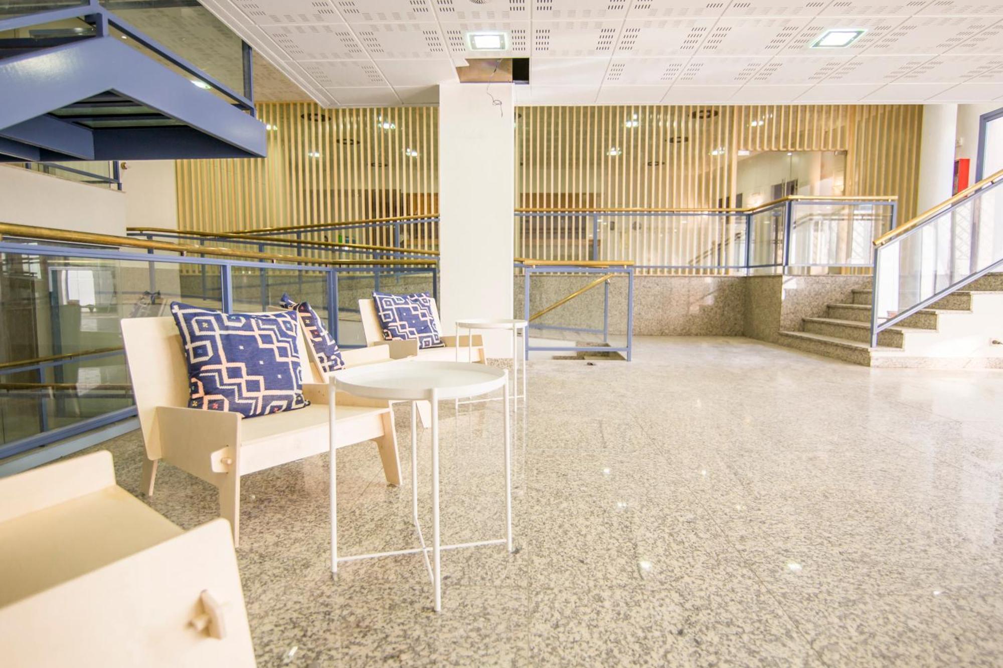 Apartamentos Plaza De Santiago - Estudios Turisticos - 1 Llave Pinto Kültér fotó