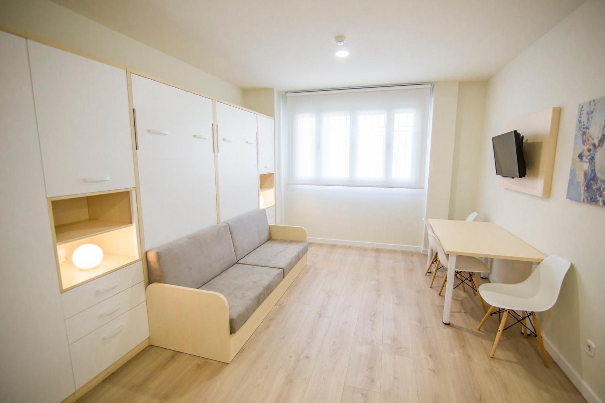 Apartamentos Plaza De Santiago - Estudios Turisticos - 1 Llave Pinto Kültér fotó