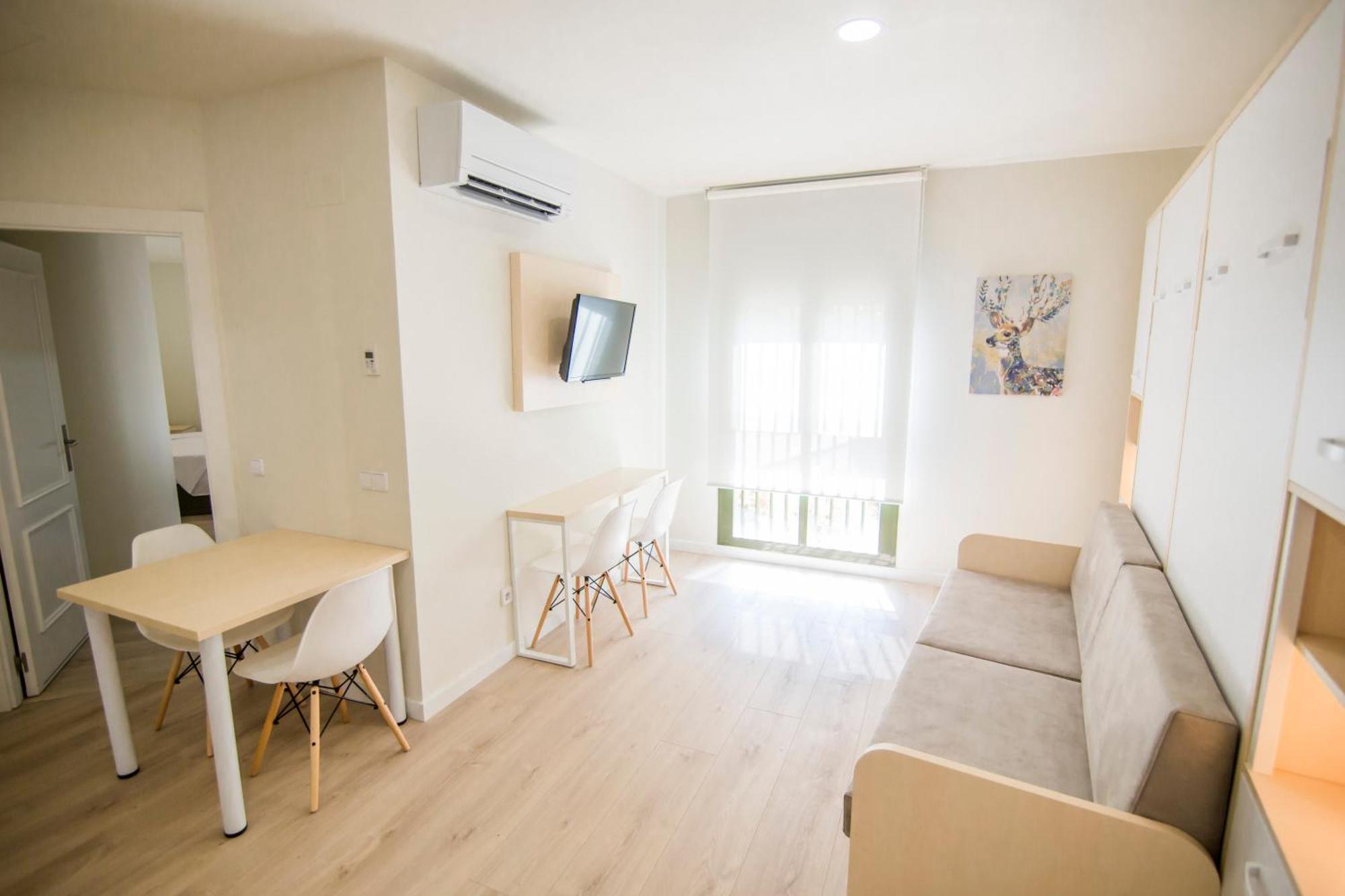 Apartamentos Plaza De Santiago - Estudios Turisticos - 1 Llave Pinto Kültér fotó