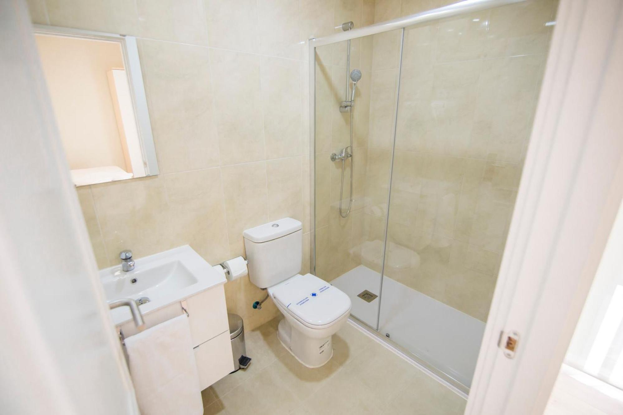 Apartamentos Plaza De Santiago - Estudios Turisticos - 1 Llave Pinto Kültér fotó