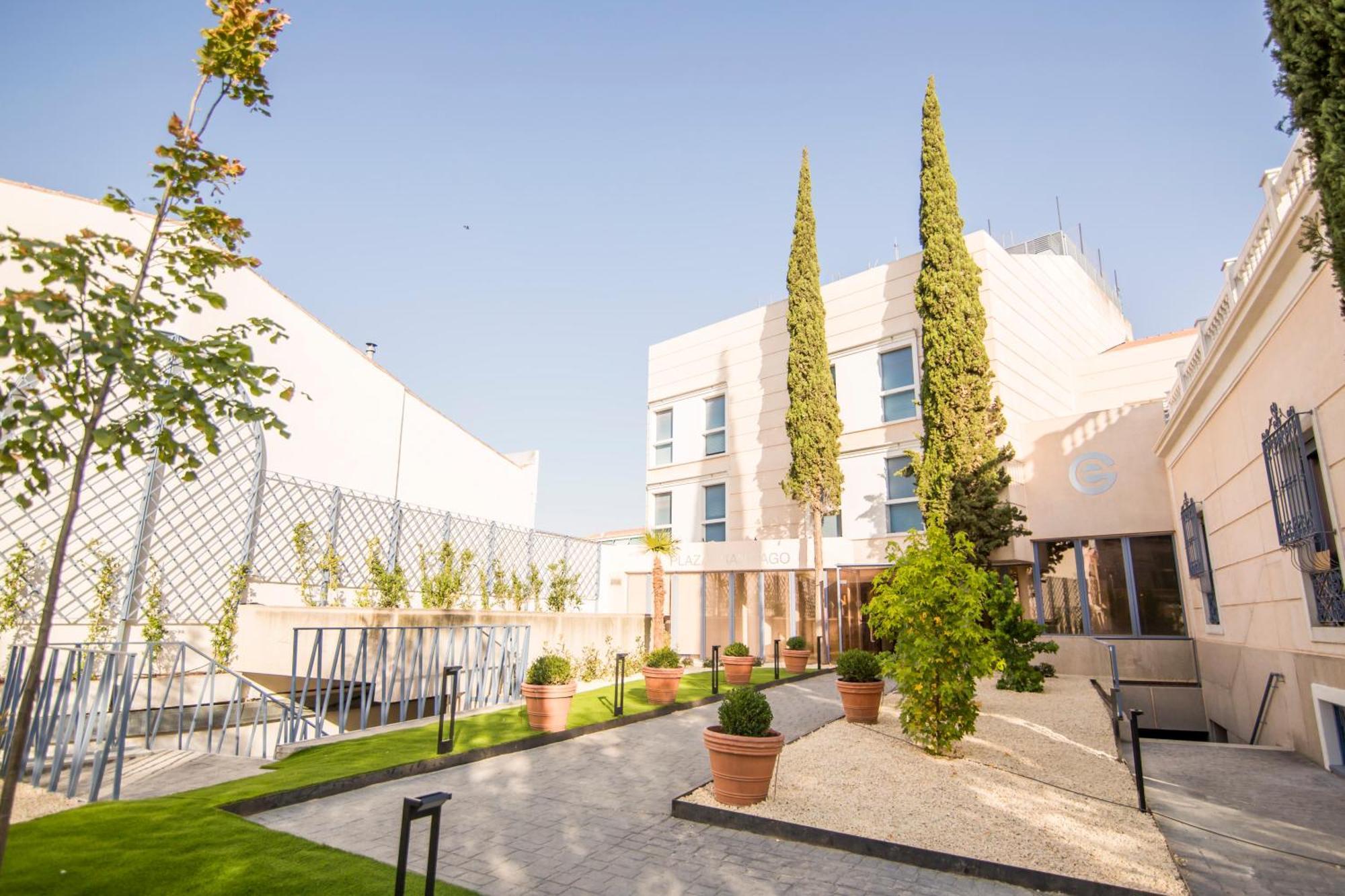 Apartamentos Plaza De Santiago - Estudios Turisticos - 1 Llave Pinto Kültér fotó