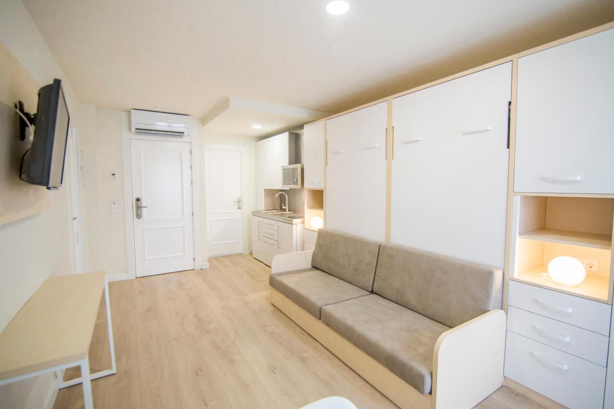 Apartamentos Plaza De Santiago - Estudios Turisticos - 1 Llave Pinto Kültér fotó