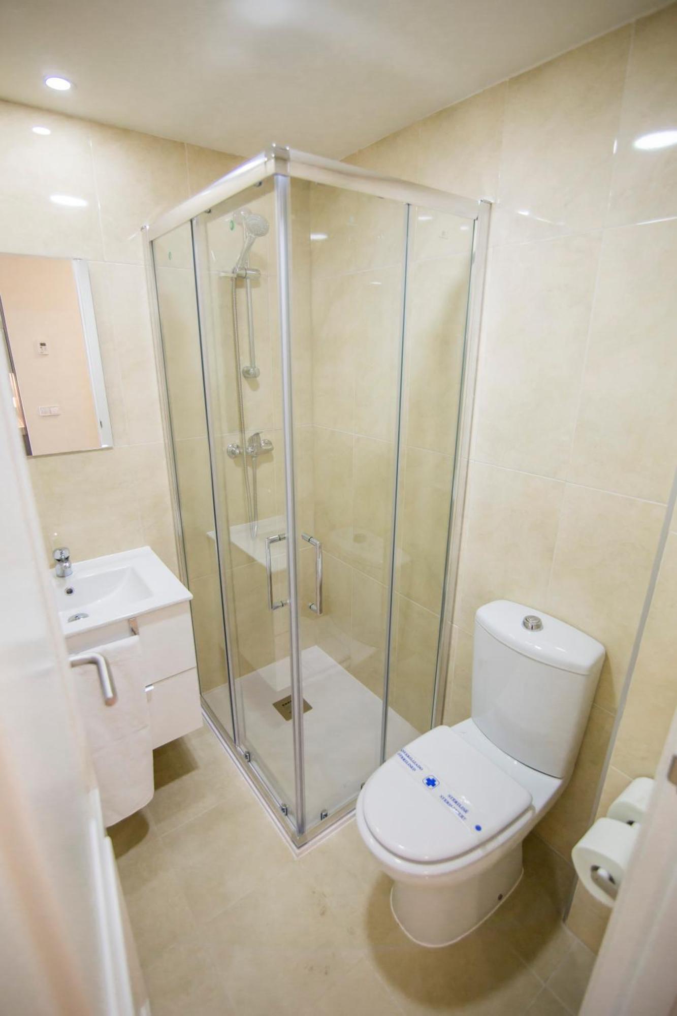 Apartamentos Plaza De Santiago - Estudios Turisticos - 1 Llave Pinto Kültér fotó