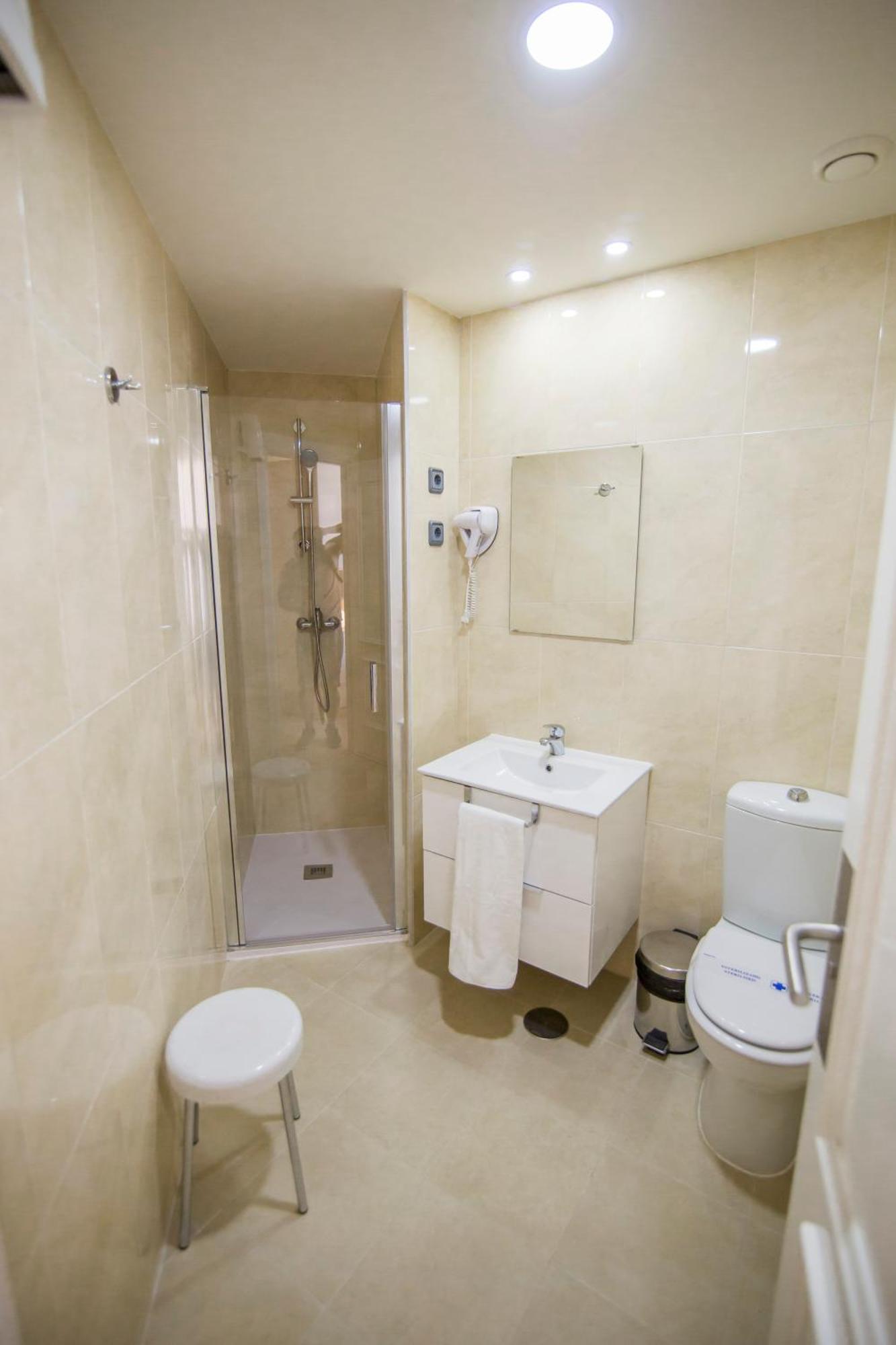 Apartamentos Plaza De Santiago - Estudios Turisticos - 1 Llave Pinto Kültér fotó
