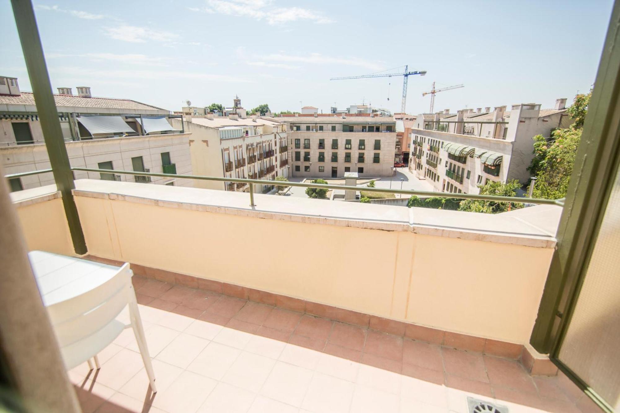 Apartamentos Plaza De Santiago - Estudios Turisticos - 1 Llave Pinto Kültér fotó